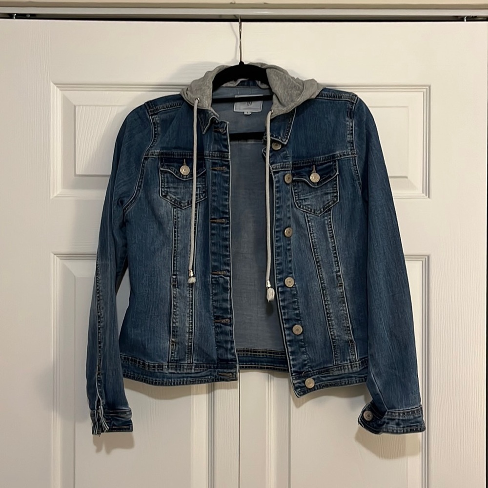 Jean jacket with removable hood - Small